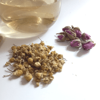 安神調經《玫瑰洋甘菊花茶》